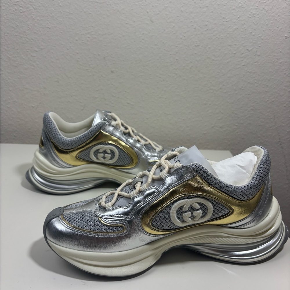 Gucci Run ultralight Low Top Sneakers - Picture 7 of 8